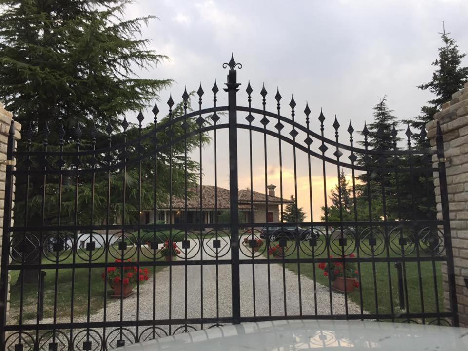 Agriturismo Ca Mignone أوربينو المظهر الخارجي الصورة